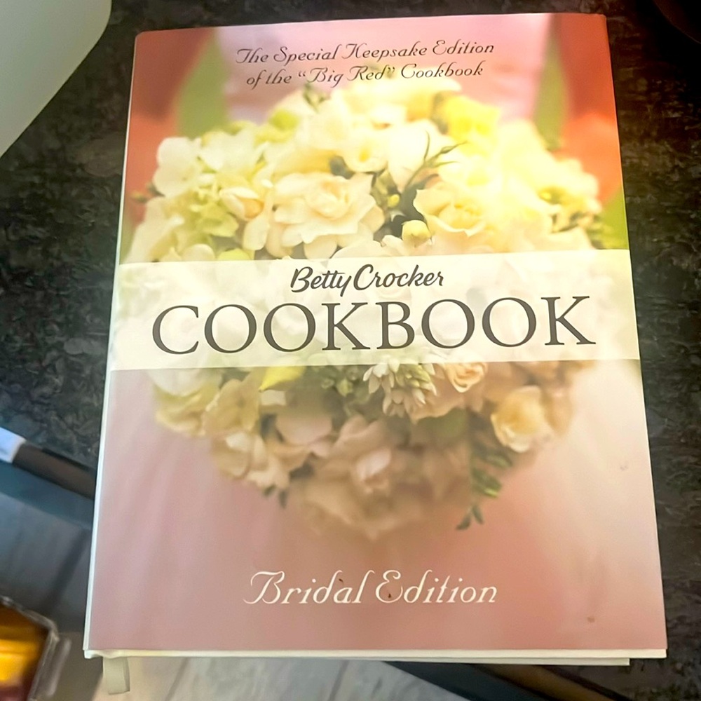 BETTY CROCKER’S BRIDAL EDITION COOKBOOK. EXCELLENT CONDITION.  Recipes, …